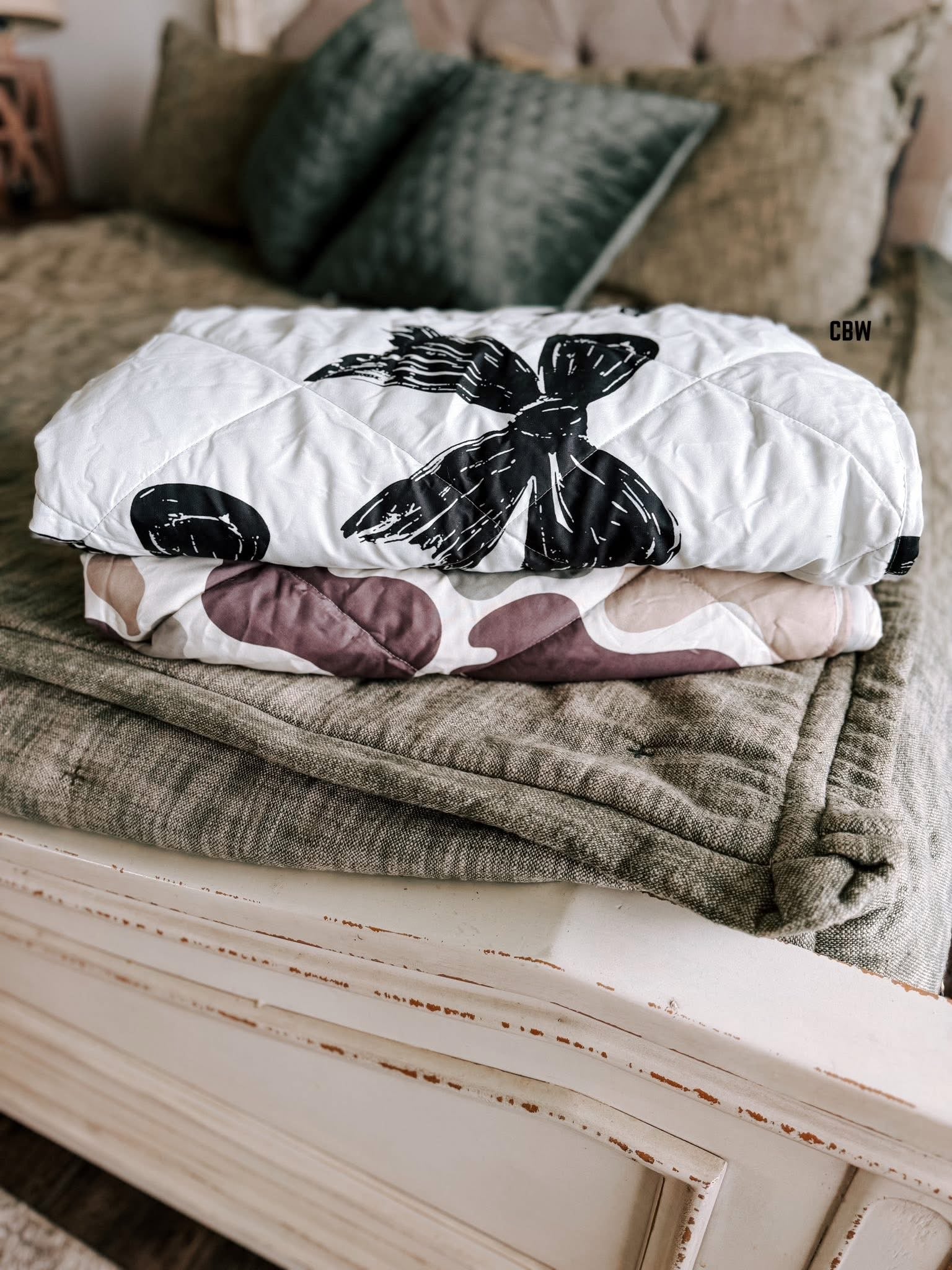 FROSTED SNUGGLES BLANKET