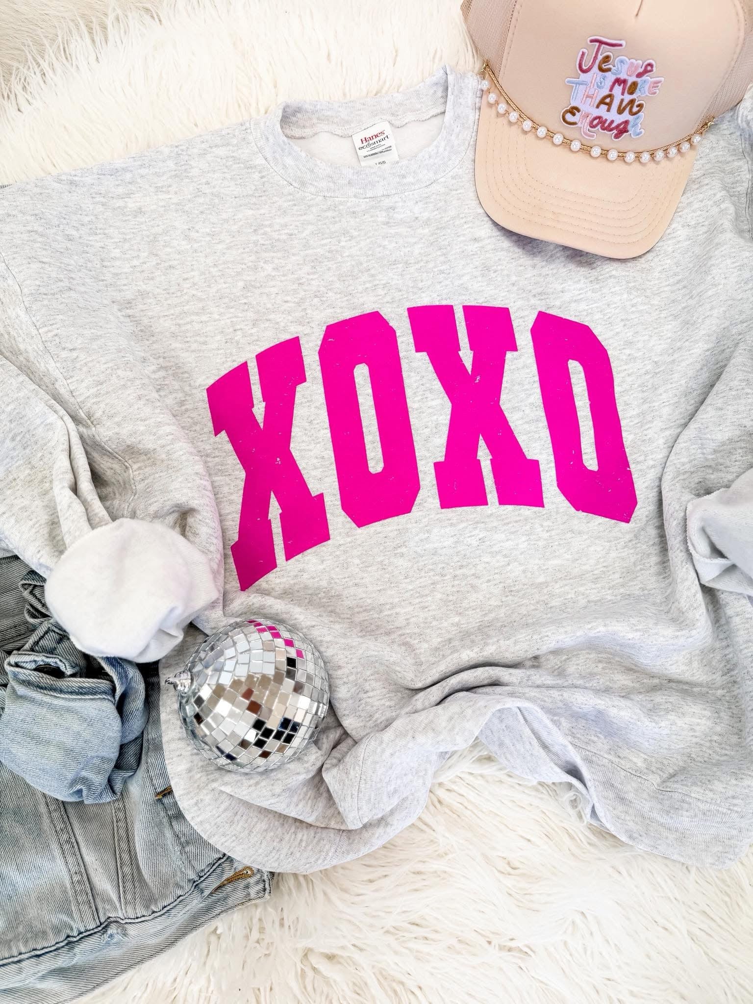 RTS | XOXO CREWNECK