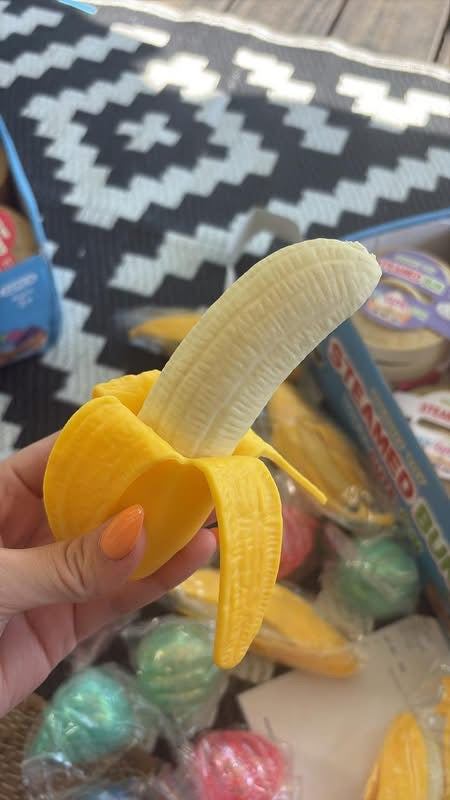BANANA SQUISHY